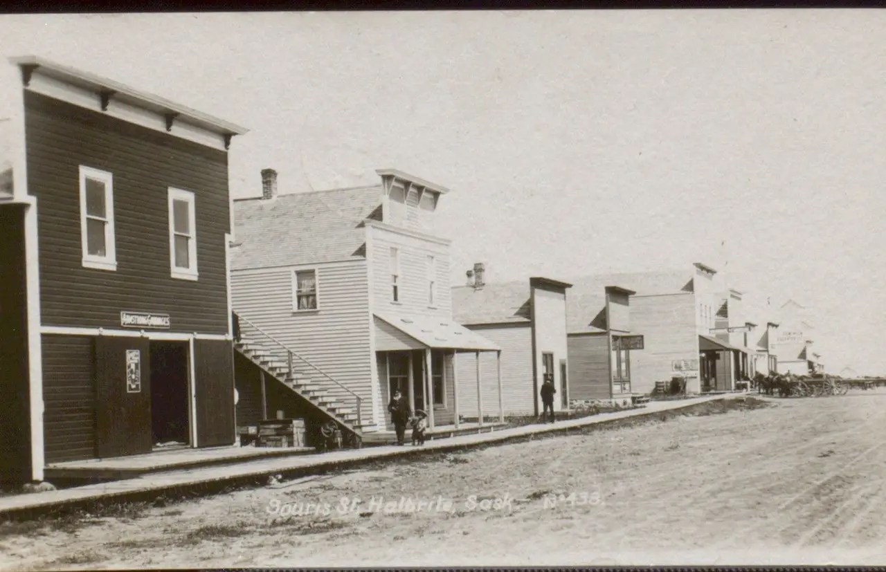 Souris Street, Halbrite, about 1912